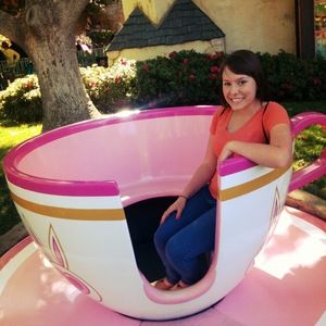 Meet your Posher, Alyssa